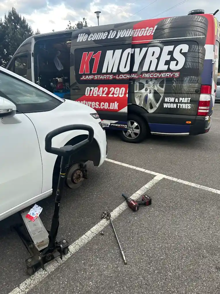 Roadside Mobile Tyre Fitting 45 Roadside Tyre Fitting By k1 tyres